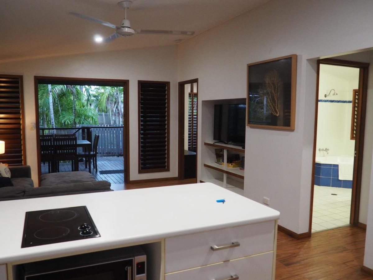 Cassawong Cottages Mission Beach Buitenkant foto